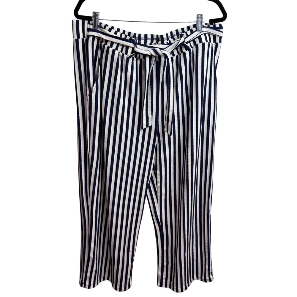 AnyBody‎ Womens Size 1X Navy White Stripe Paperbag Waist Wide Leg Cropped Pants